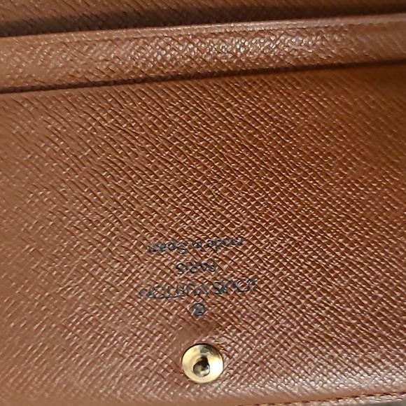 Louis Vuitton short wallet - Picture 4 of 8